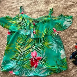 New York & Co Cold Shoulder